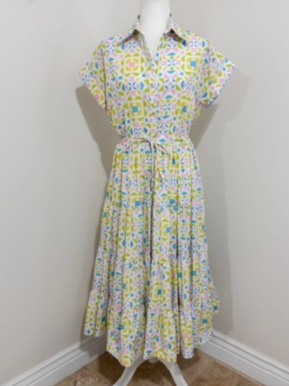 Silka Pastel Tiered Short Sleeve Midi Dress Women's Size S